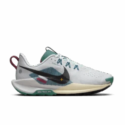 Nike Women’s React Pegasus Trail 5 (100 - White/Black-Court Blue-Cedar)