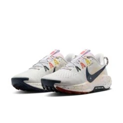 Nike Women’s React Pegasus Trail 5 (102 - Summit White/Armory Navy-Football Grey) -Tcrunning Sale Store AURORA DV3865 102 PHCFH001 2000