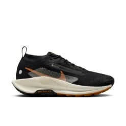 Nike Women’s React Pegasus Trail 5 GORE-TEX (005 - Off Noir/Pale Ivory-Black-Monarch)