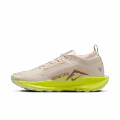 Nike Women’s React Pegasus Trail 5 GORE-TEX (101 - Sanddrift/Dark Pony-Cyber-Life Lime) -Tcrunning Sale Store AURORA FQ0912 101 PHSLH001 2000