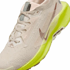 Nike Women’s React Pegasus Trail 5 GORE-TEX (101 - Sanddrift/Dark Pony-Cyber-Life Lime) -Tcrunning Sale Store AURORA FQ0912 101 PHSYD003 2000