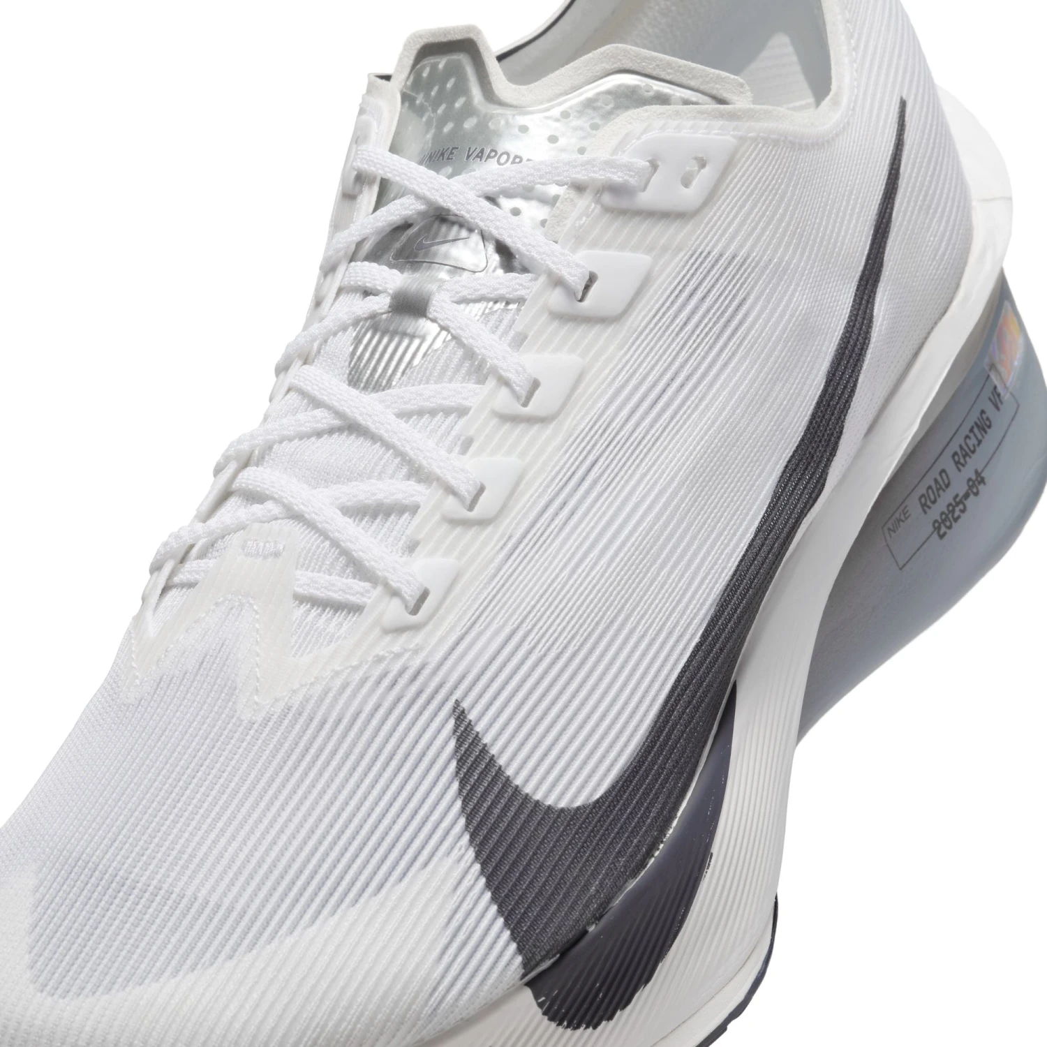 Nike Men’s Vaporfly 4 (100 - White/Gridiron-Obsidian Mist) 4 Nike Men’s Vaporfly 4 (100 - White/Gridiron-Obsidian Mist) - Image 4