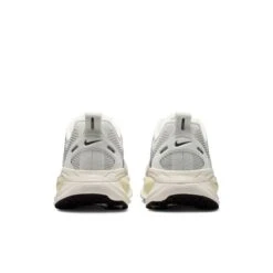 Nike Men's Vomero 18 (101 - Summit White/Black-Coconut Milk) -Tcrunning Sale Store AURORA HM6803 101 PHCBH000 2000