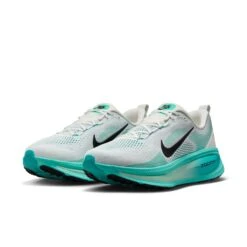 Nike Men's Vomero 18 (103 - Summit White/Dusty Cactus/Geode Teal/Black) -Tcrunning Sale Store AURORA HM6803 103 PHCFH001 2000
