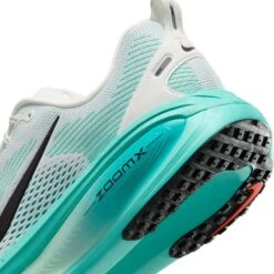 Nike Men's Vomero 18 (103 - Summit White/Dusty Cactus/Geode Teal/Black) -Tcrunning Sale Store AURORA HM6803 103 PHSYD002 2000