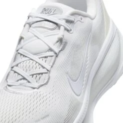 Nike Men's Vomero 18 (106 - White/White-Photon Dust-Summit White) -Tcrunning Sale Store AURORA HM6803 106 PHSYD001 2000