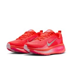 Nike Women's Vomero 18 (603 - Bright Crimson/Metallic Silver) -Tcrunning Sale Store AURORA HM6804 603 PHCFH001 2000