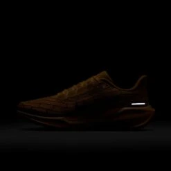 Nike Men's Pegasus 41 LV8 (700 - University Gold/Black-Soft Yellow) 24 Nike Men's Pegasus 41 LV8 (700 - University Gold/Black-Soft Yellow) -Tcrunning Sale Store AURORA IH3257 700 PHSLH201 2000