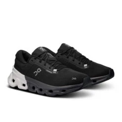 On Women's Cloudflyer 5 (Black/White) -Tcrunning Sale Store Image138 878d9957 4aed 4453 ba3d 51c6dbc1492d